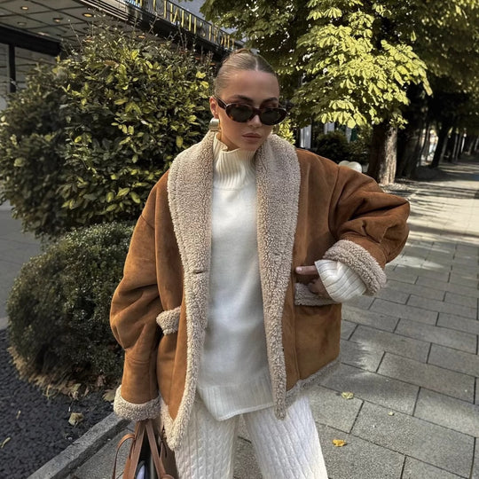 Damen kuschelige Blazerjacke im Teddy-Look mit praktischem Taschen EB