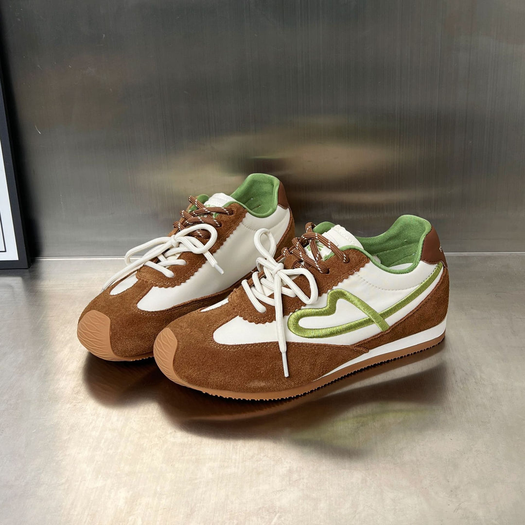 Damen sportliche Sneaker mit hochwertiger Verarbeitung und rutschfester Sohle EB