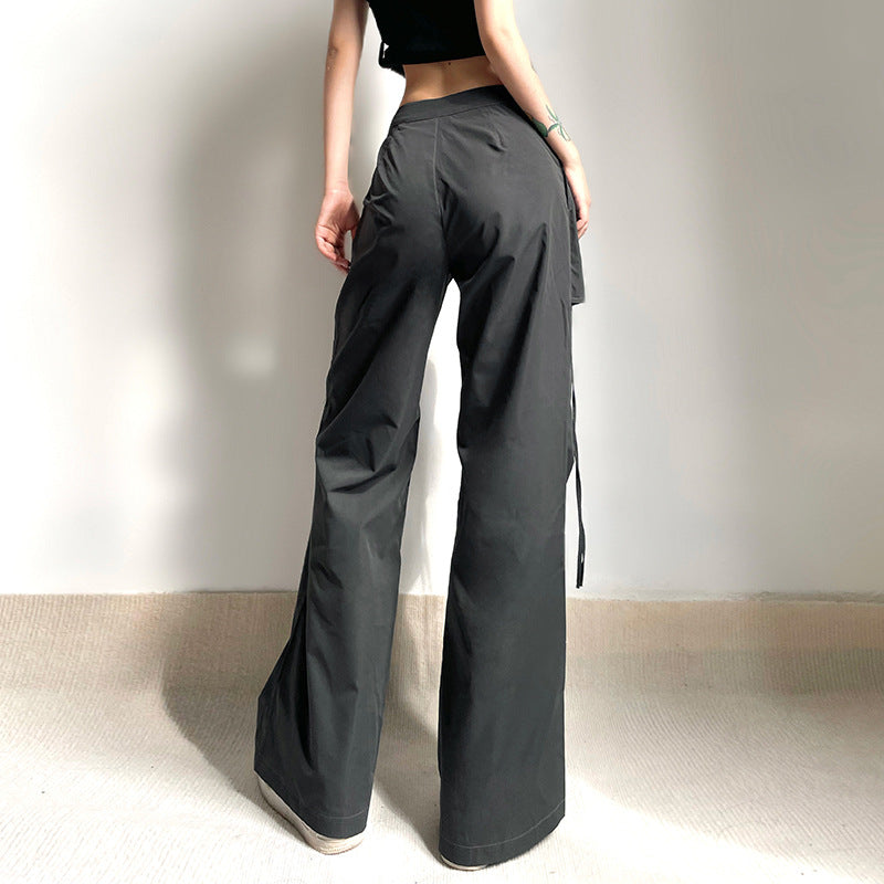 Damen stylische Utility-Hose mit weitem Schnitt und verstellbaren Binde-Details EB