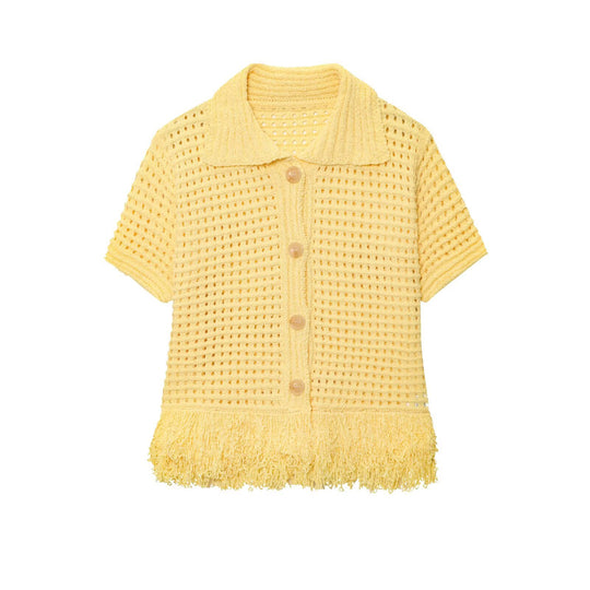 Damen Kurzarm-Strickjacke mit fransigem Saum und dekorativen Knöpfen EB