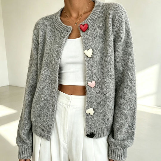 Damen Flauschiger Kurzcardigan mit Herz‑Knopfleiste und Raglanärmeln EB
