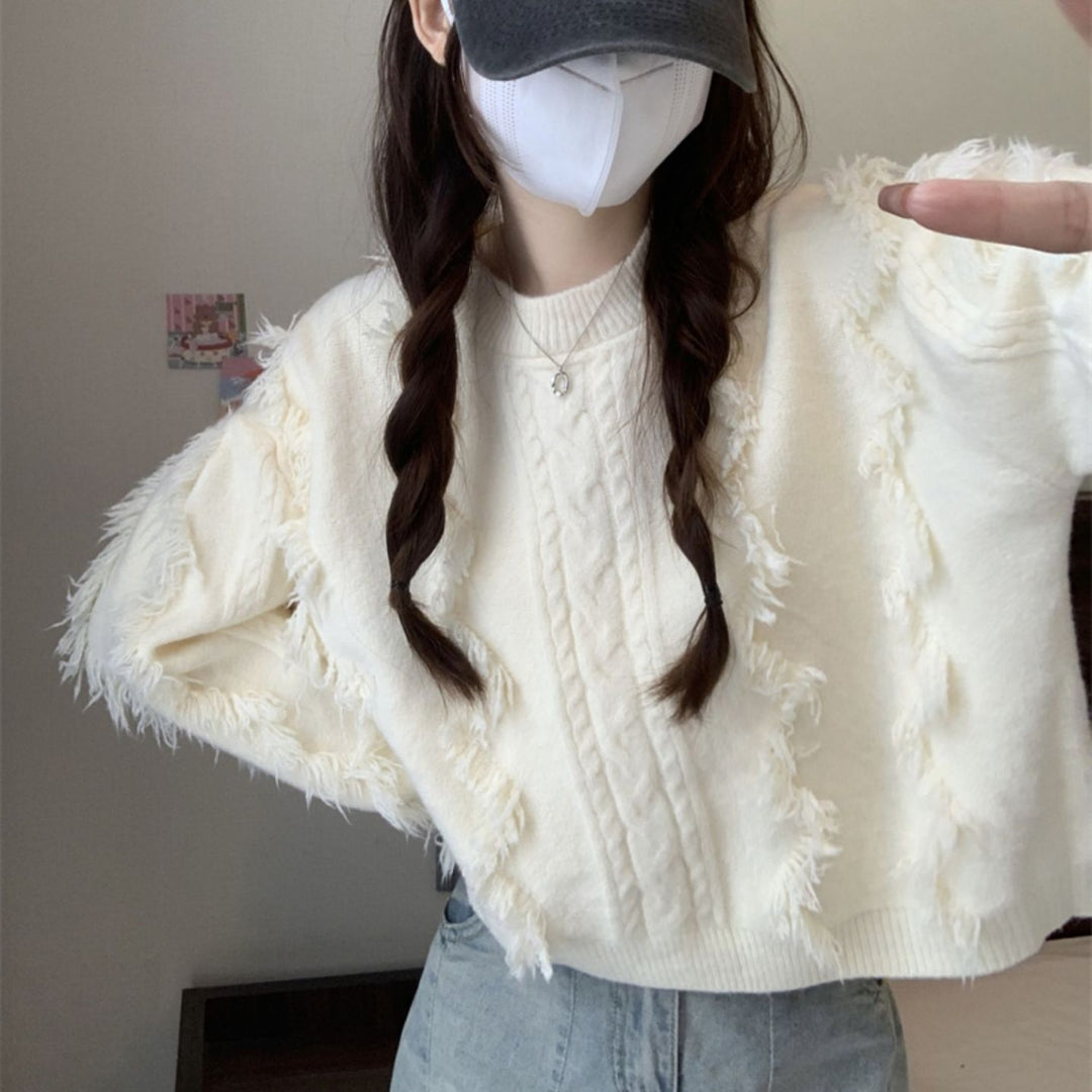 Damen Grobstrickpullover mit fransigen Details und lässigem Schnitt EB