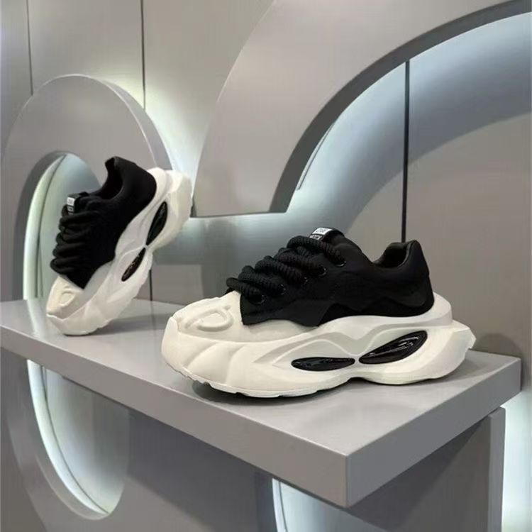 Damen Chunky Fashion-Sneaker mit ausgefallener Sohle EB