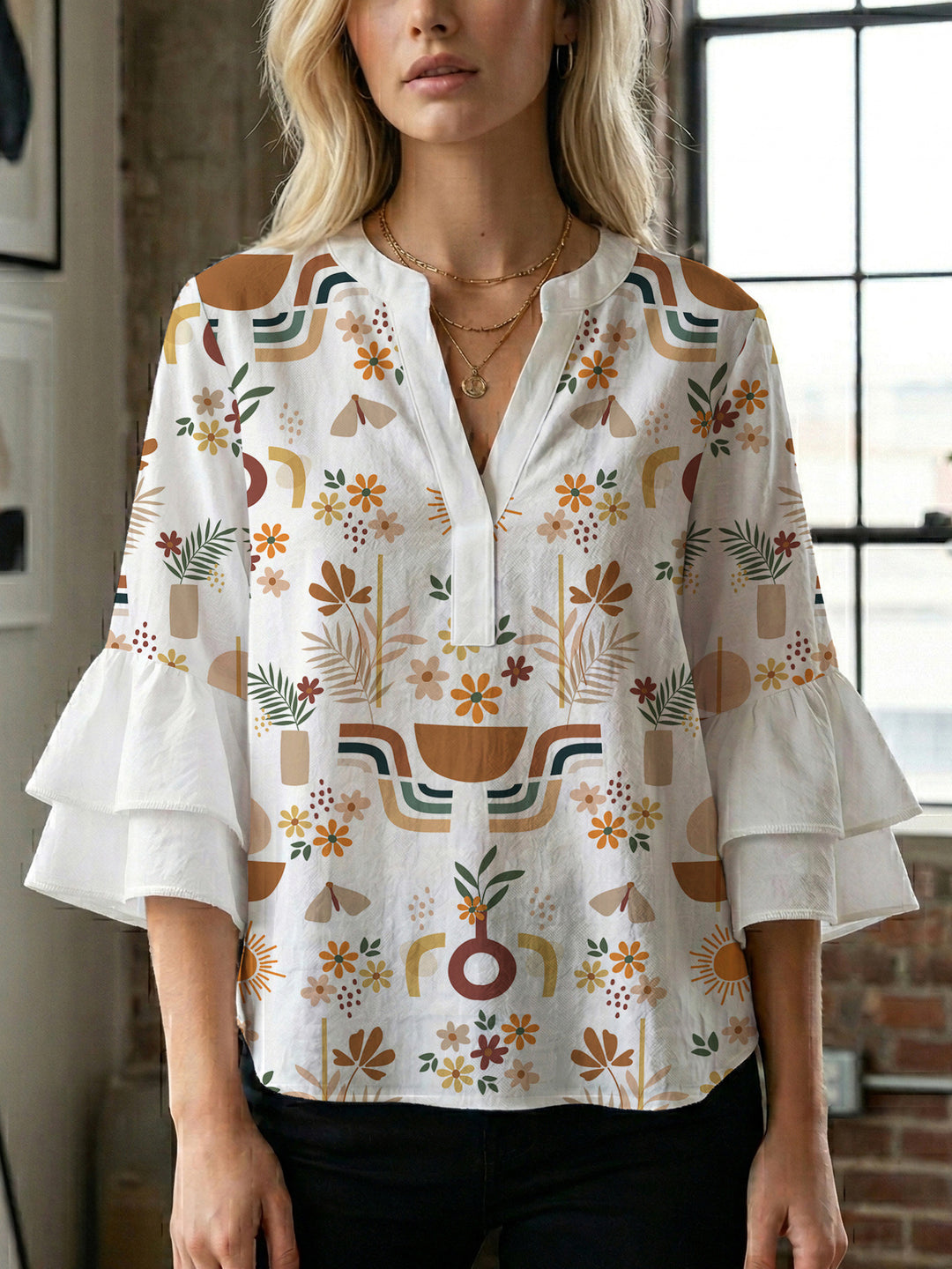 Damen Bluse mit Rüschendetails und auffälligem Animal-Print EB