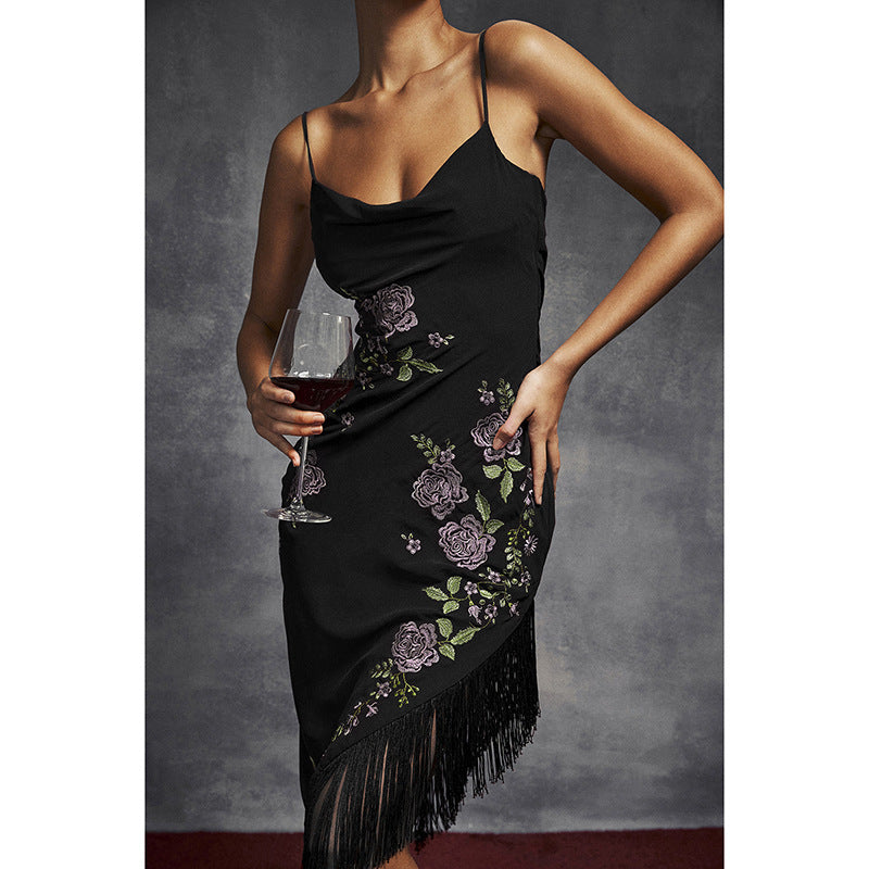Damen elegantes Hochzeitskleid mit Blumenapplikationen und Fransen EB