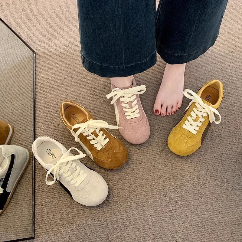 Damen Sneakers im klassischen Retro-Stil mit besonderer Sohle EB