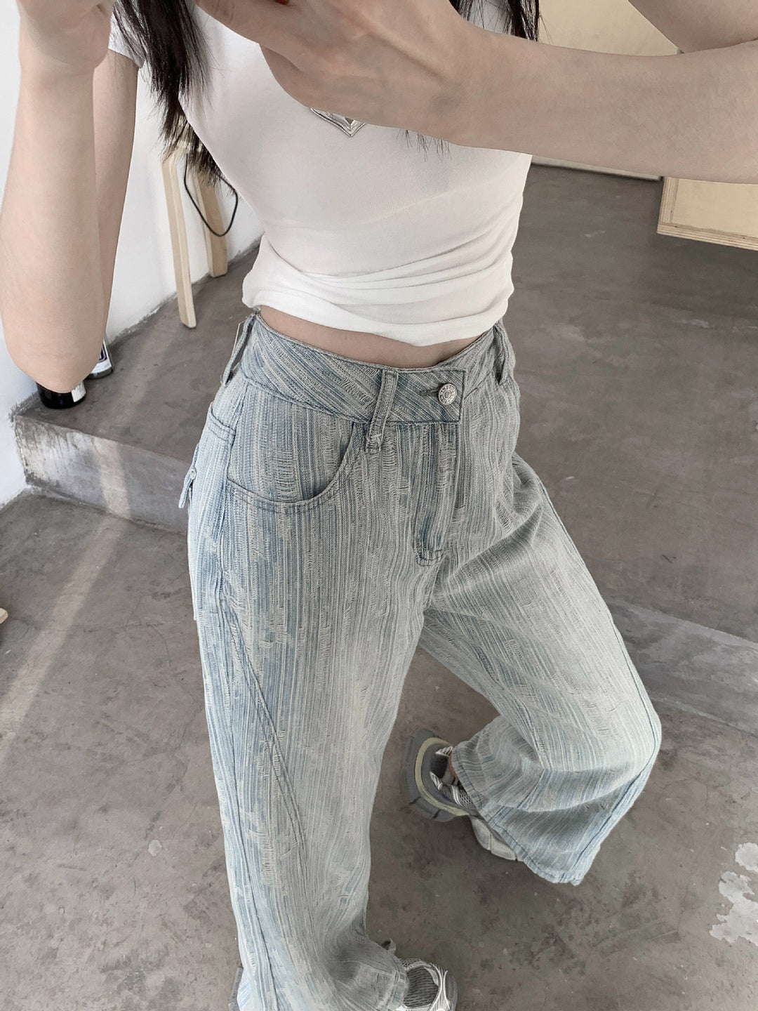 Damen Weite Jeans im lässigen Vintage-Stil mit einzigartigem Strukturdesign EB