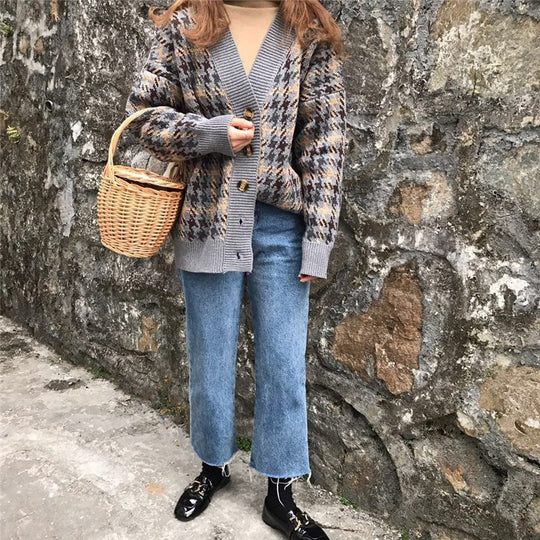 Damen Strickjacke im Hahnentrittmuster mit dekorativen Knöpfen EB
