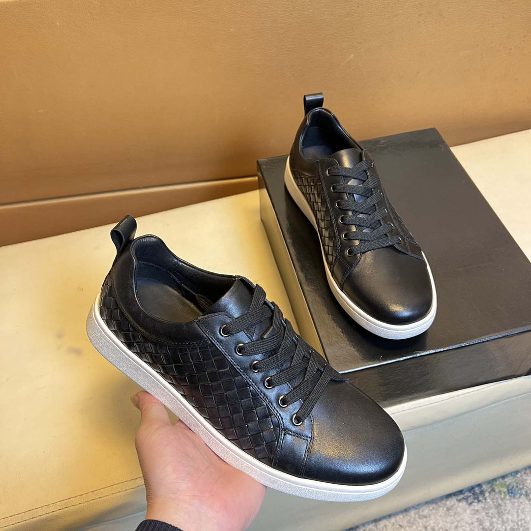 Damen Sportliche Sneakers mit strukturiertem Obermaterial und bequemer Dämpfung EB