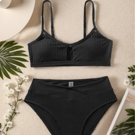 Damen Hochgeschnittener Bikini mit sportlichem Schnitt und Schlüssel-Ausschnitt EB