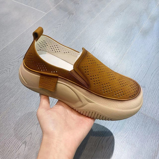 Damen Atmungsaktive Slip-On Sneakers mit modischem Lochdesign EB