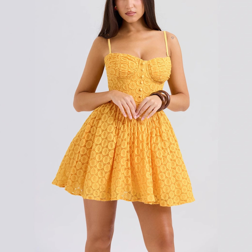 Damen Sommerliches Bustierkleid mit verspieltem Volant und raffinierten Knopfdetails EB