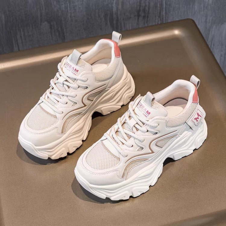 Damen Chunky Sneakers mit atmungsaktiver Mesh-Oberfläche und sportlicher Dämpfung EB