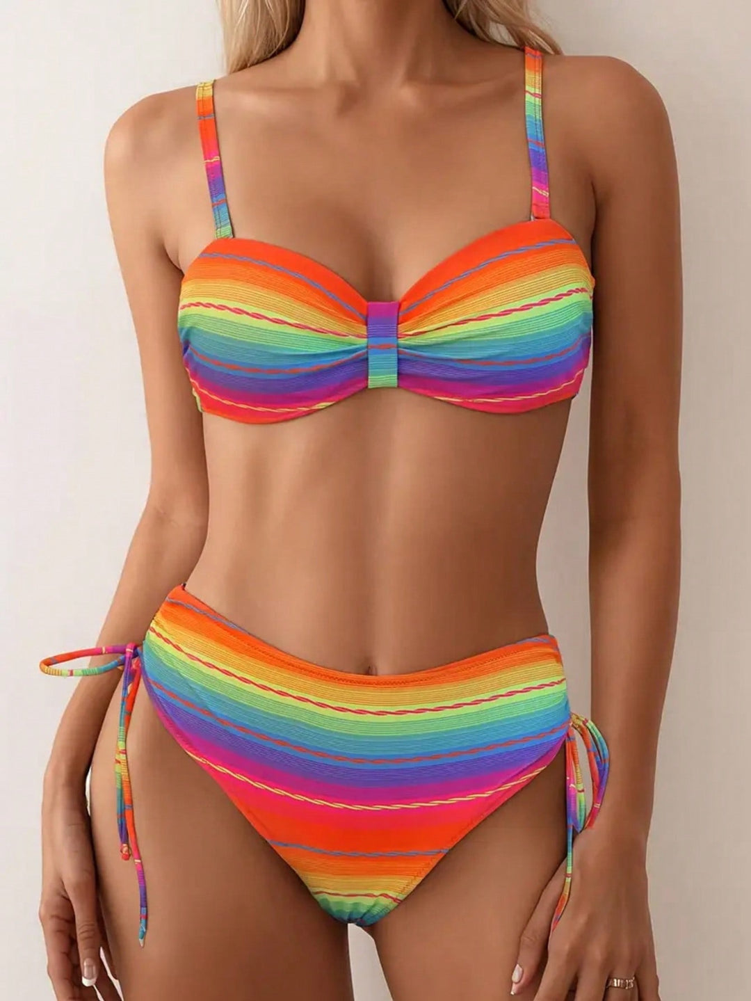 Damen Bikini-Set mit komfortablem Bügel und einstellbaren Trägern EB