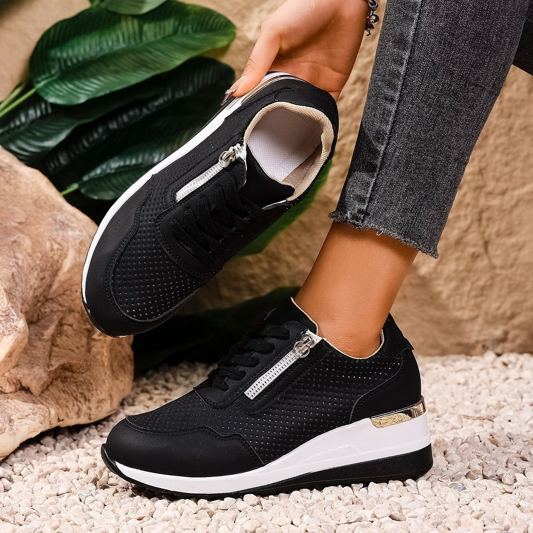 Damen Sportliche Sneakers mit Reißverschluss und perforiertem Obermaterial EB