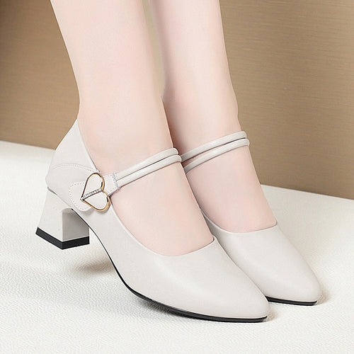 Damen Mary Jane Pumps mit modischem Riemen und elegantem Herzdetail EB