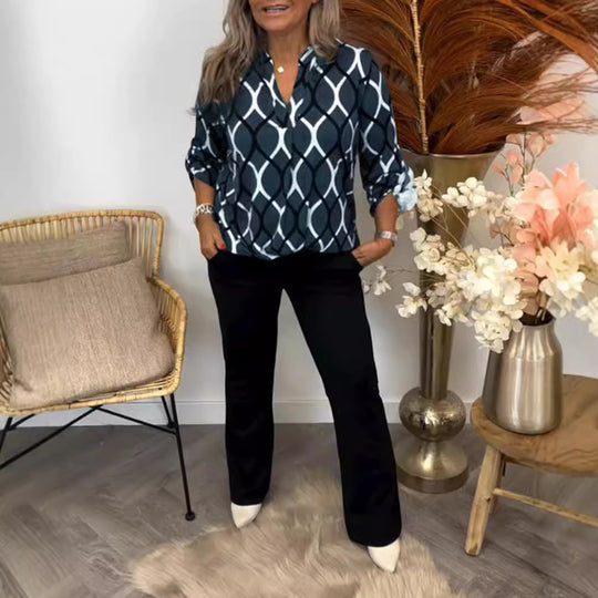 Damen Bluse mit modischem graphischem Muster und praktischen Seitentaschen Heidi-Mode