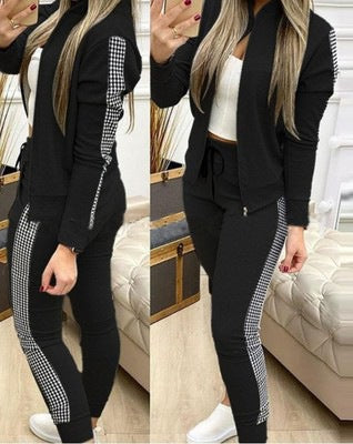 Damen Sportanzug mit stylischen Elemente und elastischem Bund EB