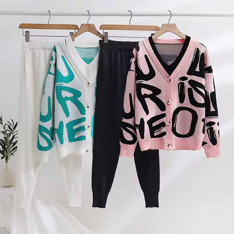 Damen gemütliches Strick-Loungewear-Set mit Dekorativem Schriftzug EB