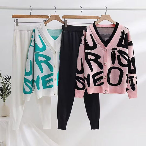 Damen gemütliches Strick-Loungewear-Set mit Dekorativem Schriftzug EB