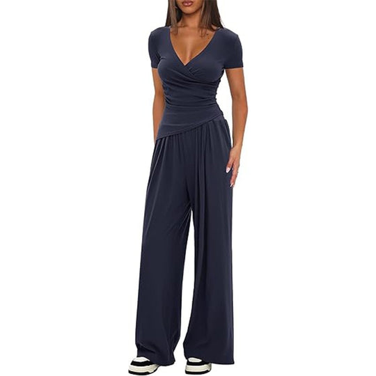 Damen Eleganter Wickel-Jumpsuit mit weitem Bein und modischen Details EB