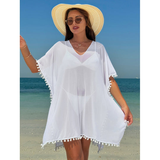 Damen Strandkleid mit dekorativem Pompon-Besatz und elegantem V-Ausschnitt EB