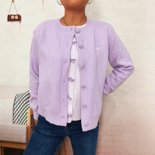 Damen Kuschelweich Strickjacke mit schönen Knöpfen und raffinierten Details EB
