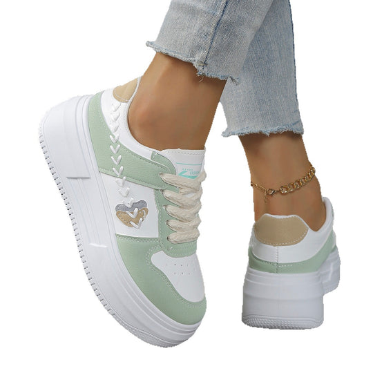 Damen Sneakers mit Komfort-Plateausohle und modischen Details EB