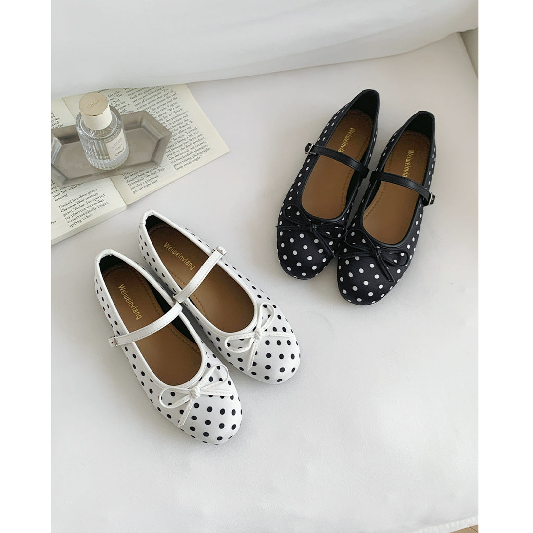 Damen Ballerinas mit elegantem Riemchen und klassischem Punkte-Design EB