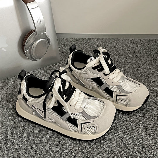 Damen Sportliche Sneakers mit atmungsaktiven Mesh-Einsätzen und rutschfester Sohle EB