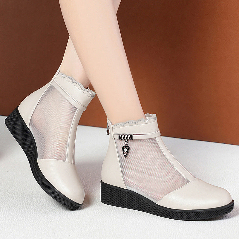 Damen Stiefeletten mit transparentem Mesh-Einsatz und modischem Schmuckdetail EB