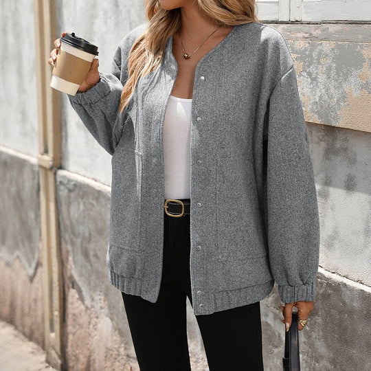 Damen Oversize-Jacke im Bomberstil mit Rundhalsausschnitt, Druckknopfleiste und aufgesetzten Taschen EB