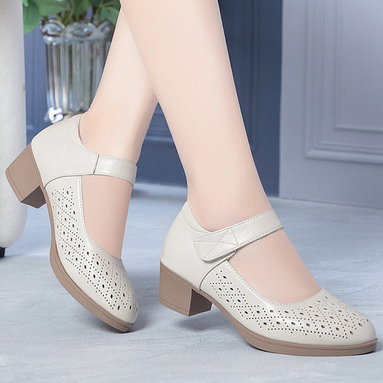 Damen Mary Jane Schuhe mit elegantem Lochdesign und bequemem Blockabsatz EB