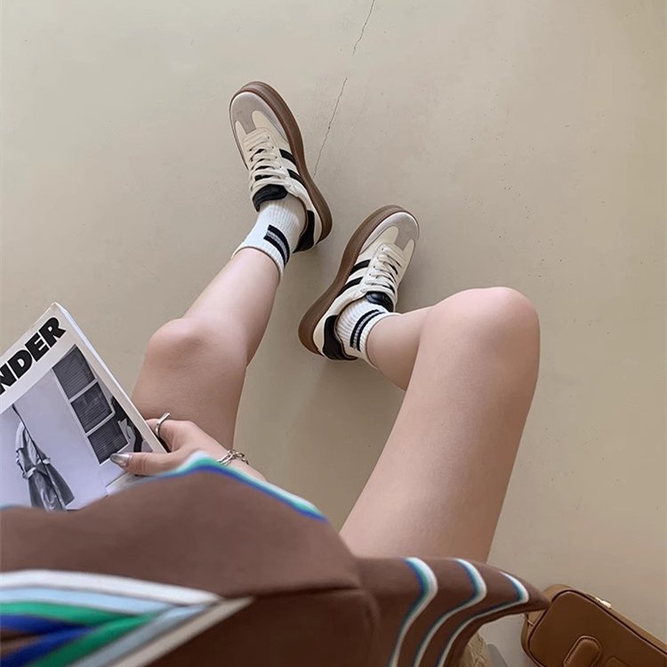 Damen Plateau-Sneaker mit sportlichem Design und breiter Sohle EB