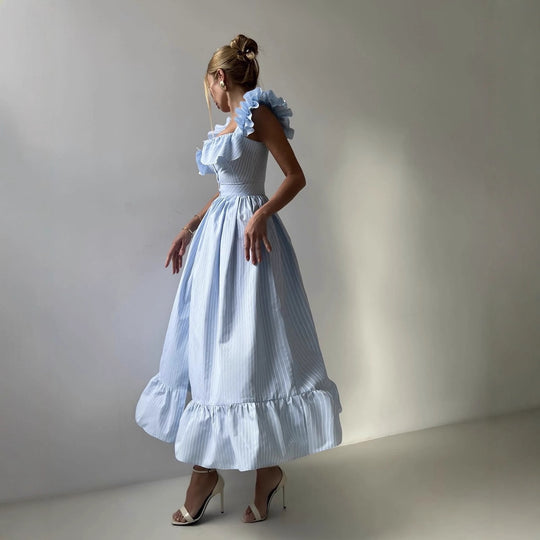 Damen Rüschensommerkleid mit Knopfdetails und weitem Rock EB