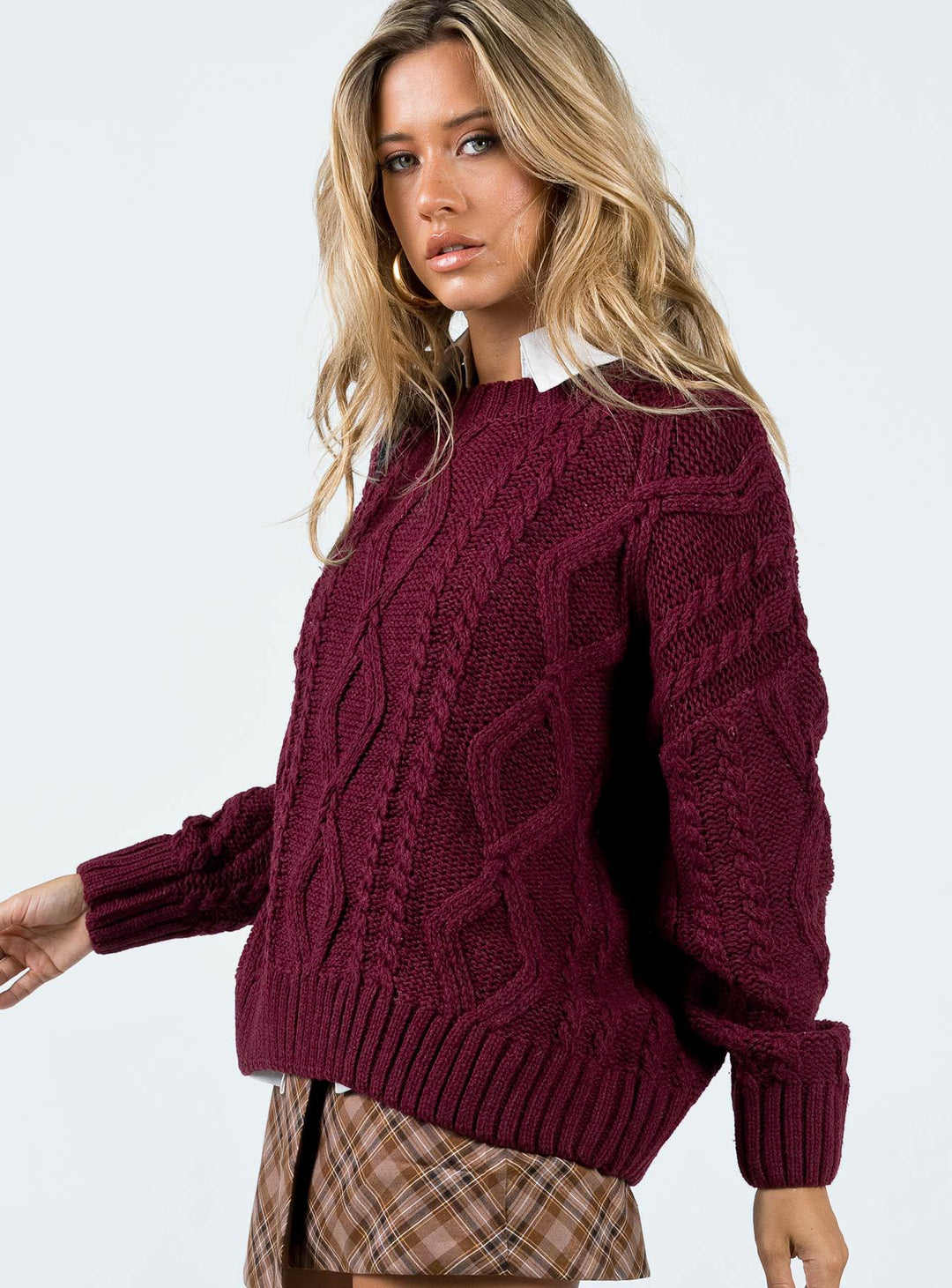 Damen Grobstrickpullover mit voluminösen Ärmeln und klassischem Zopfmuster EB