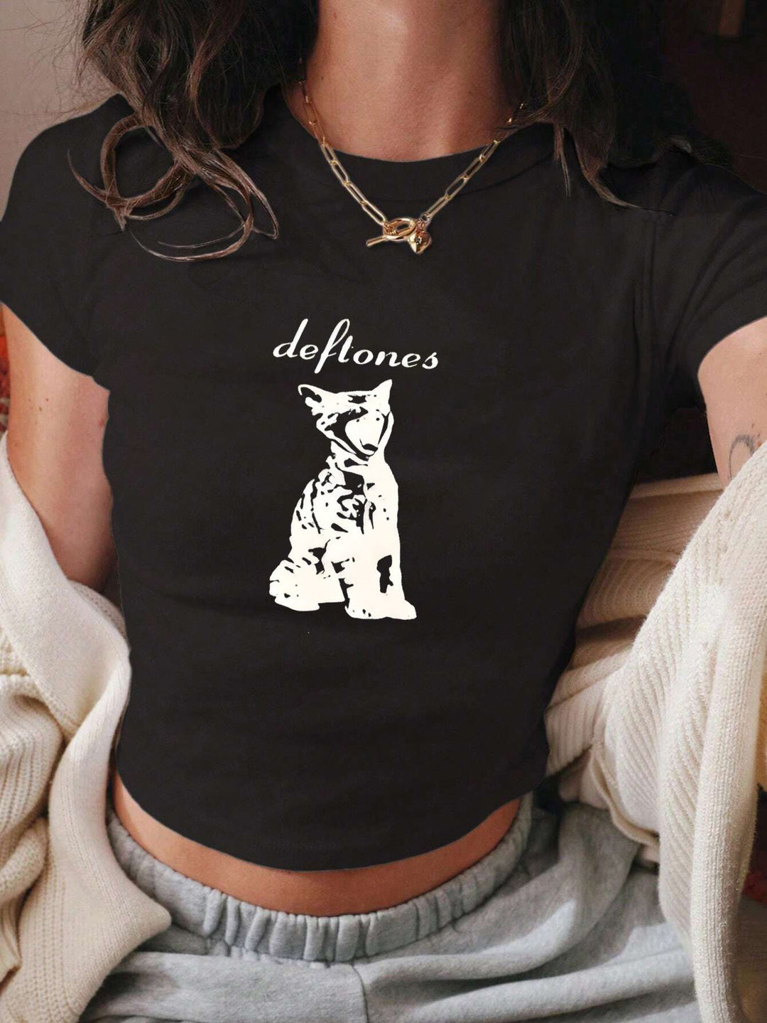 Damen T-Shirt mit funkelndem Discokugel-Motiv und zeitgemäßem Schleifendetail EB