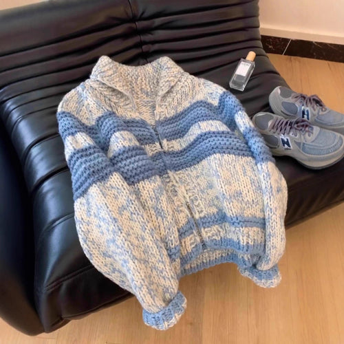 Damen Strickjacke mit breiten Streifen und hochwertigem Reißverschluss EB