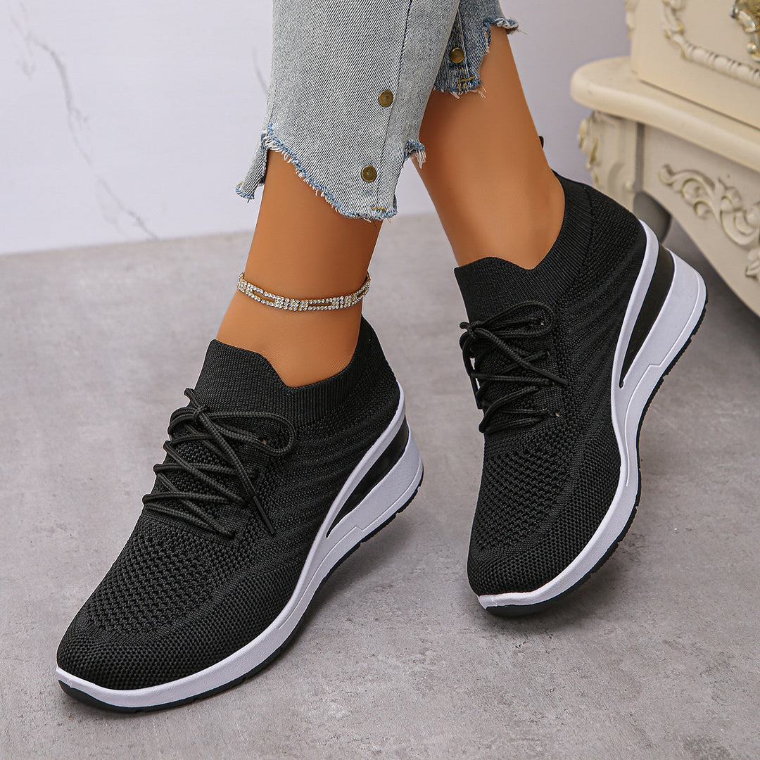 Damen Sportliche Wedge-Sneaker mit atmungsaktivem Mesh-Obermaterial und rutschfester Sohle EB