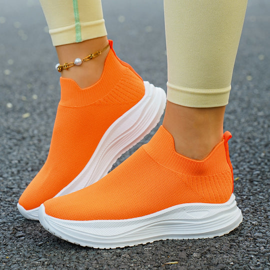 Damen sportliche Slip-On Sneakers mit atmungsaktivem Obermaterial und dämpfender Sohle EB