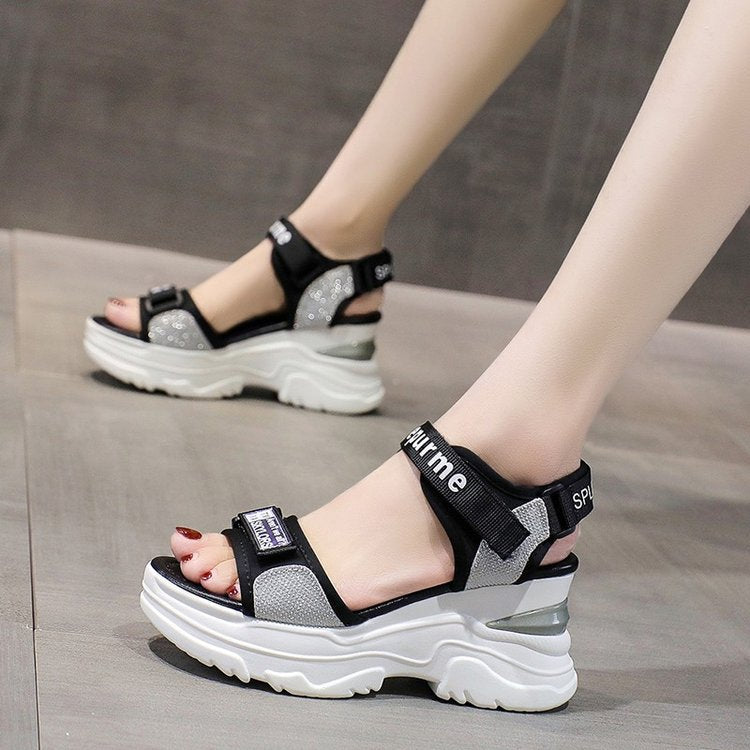 Damen Sportliche Sandalen mit glitzerndem Riemendesign EB