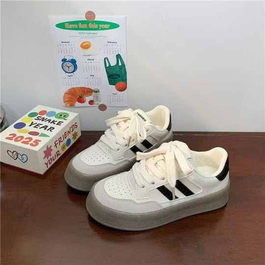 Damen Modische Low-Top Sneakers mit atmungsaktiver Sohle und auffälligem Design EB