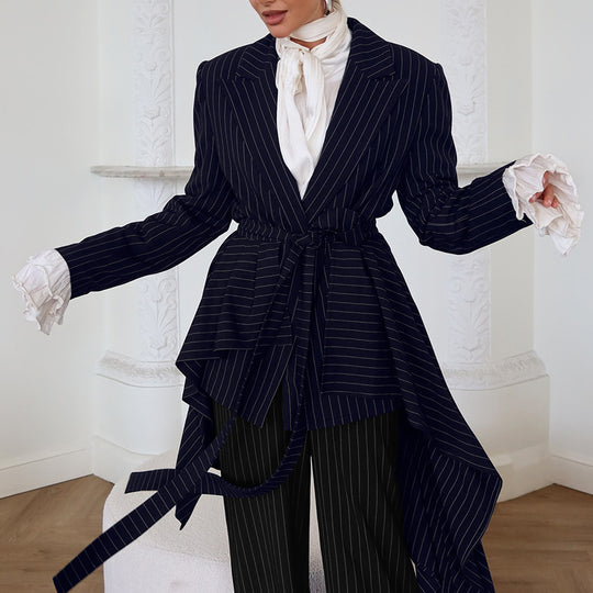 Damen Elegante taillierte Blazerjacke mit asymmetrischem Schnitt und Gürtel EB