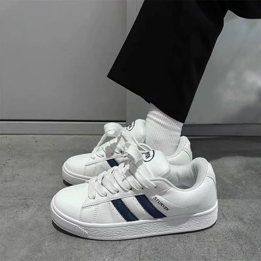Damen Sportliche Sneaker mit klassischem Streifendesign EB