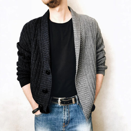 Herren Strickjacke mit modernem Strukturmuster und großen Knöpfen EB