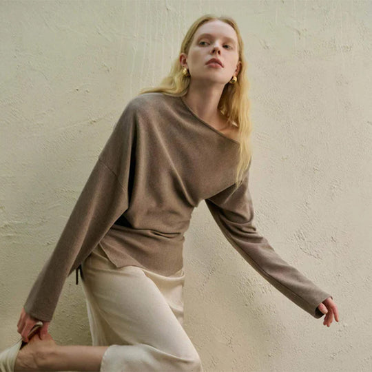 Damen asymmetrisches Langarmoberteil EB