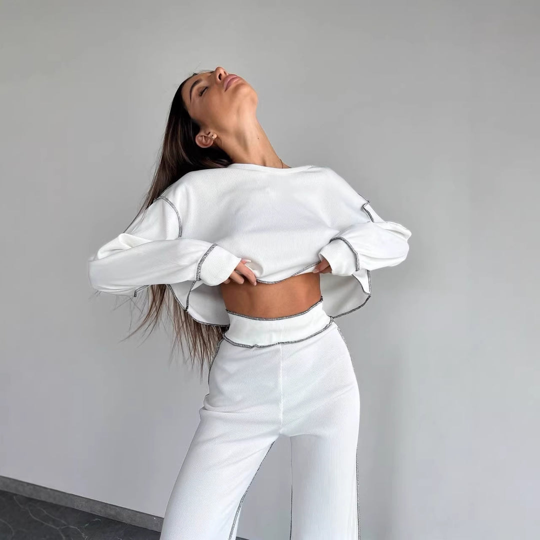 Damen Cropped Oversized-Sweatshirt mit Overlocknähten und High-Waist ausgestellter Hose Set Eichborn Berlin