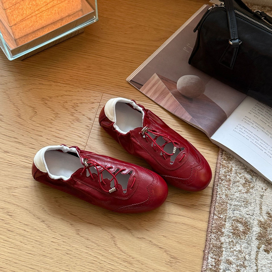 Damen Sportliche Sneakers aus glänzendem Metallic-Leder mit flexiblem Schnürsystem EB