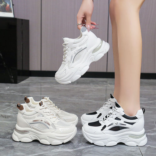 Damen Sportliche Sneaker mit atmungsaktiver Mesh-Oberfläche und robustem Sohlenprofil EB
