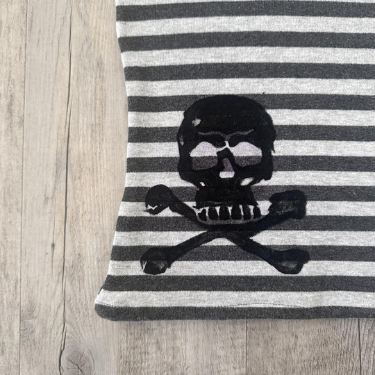 Damen gestreifter Schal mit Totenkopf-Design EB